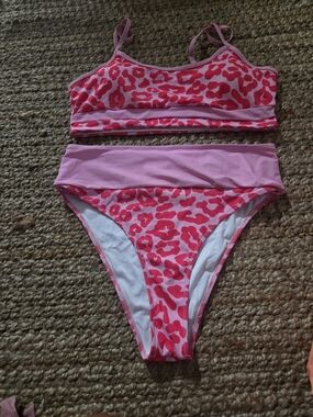 Cupshe Pink Leopard Print Two-Piece Swim Set